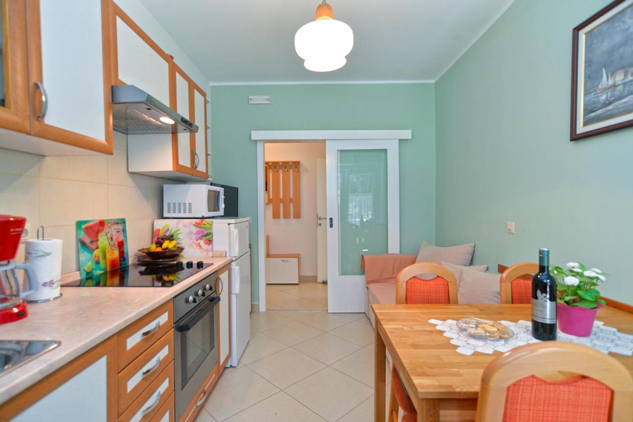 Apartments Marko 1377 Poreč Exteriör bild